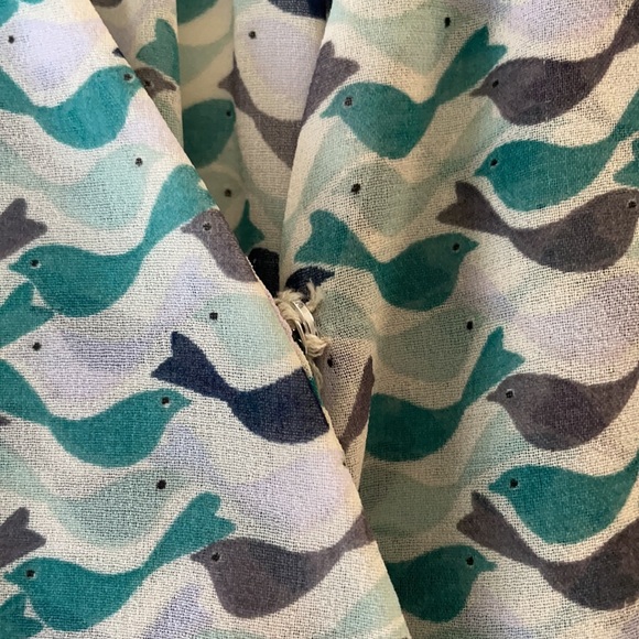 So cute! CAbi top. Women’s size L - Picture 7 of 7